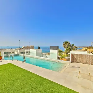 Apartamento Oceanfront Duplex With A Rooftop Pool And Terrace, El Puerto de Santa María